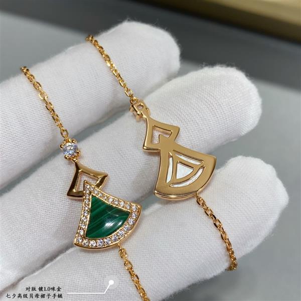 2024261512849 115120